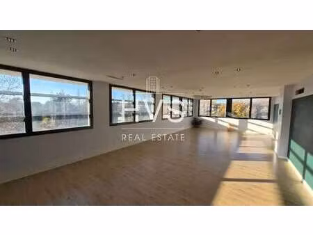 location bureaux 113 m²