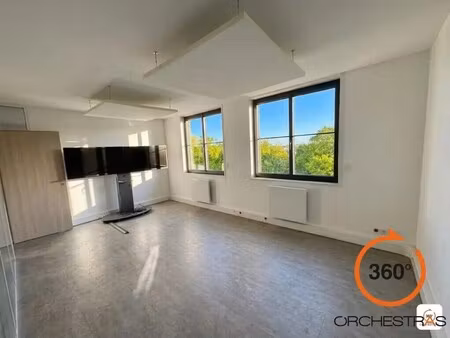 location bureaux 165 m²
