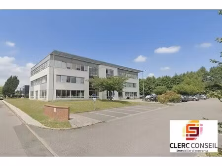 location bureaux 147 m²