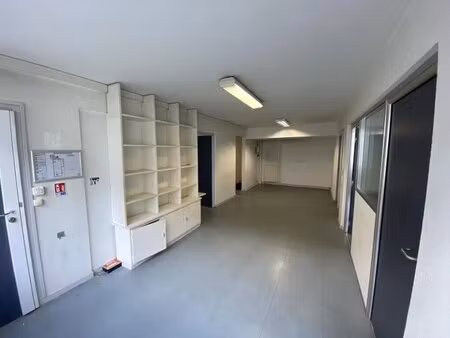 location bureaux 66 m²