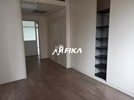 location bureaux 135 m²