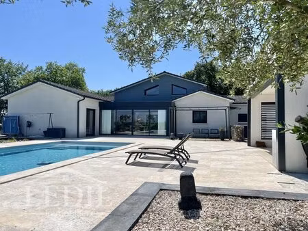 maison 160m2- piscine - environnement calme
