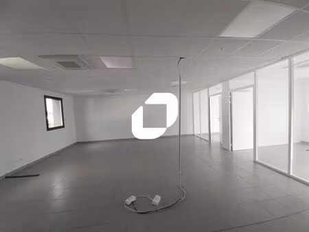 location bureaux 88 m²