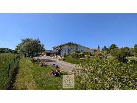 maison ossature bois avec vue dominante
