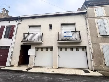 c?ur de ville  grande maison jardin garages