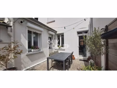 maison d'environ 105 m² à vendre à peronne (80200)