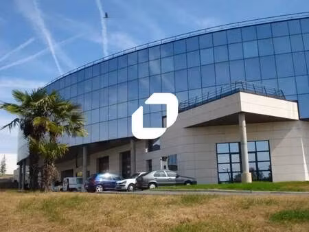 location bureaux 172 m² à 2 311 m²
