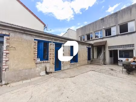 location bureaux 267 m²