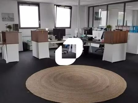 location bureaux 220 m²