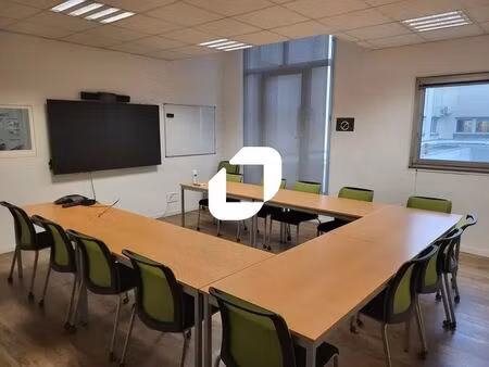 location bureaux 512 m² à 1 334 m²