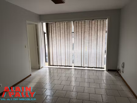 location local professionnel 80m² chateaudun 28200