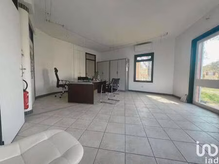 vente bureaux et commerces à pertuis (84120) : à vendre / 89m² pertuis