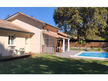 location maison  m² t-5 à pontenx-les-forges  1 300 €
