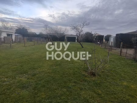 terrain constructible de 876 m2 à grenade sur adour