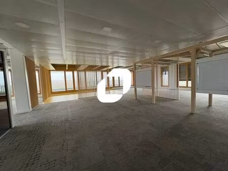 location bureaux 446 m² à 2 001 m²
