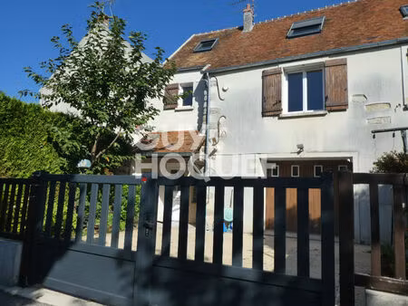 maison 4 pièces à louer à marles-en-brie avec garage et grande terrasse