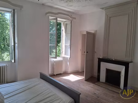 vente maison 13 pièces 381.42 m² à vertheuil (33180)  415 000 €