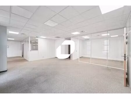 location bureaux 227 m²