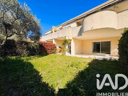 vente appartement 4 pièces à villeneuve-lès-avignon (30400) : à vendre 4 pièces / 82m² vil