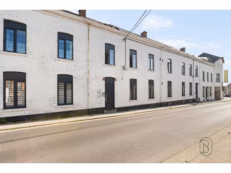 huis te koop in ellezelles met 14 slaapkamers