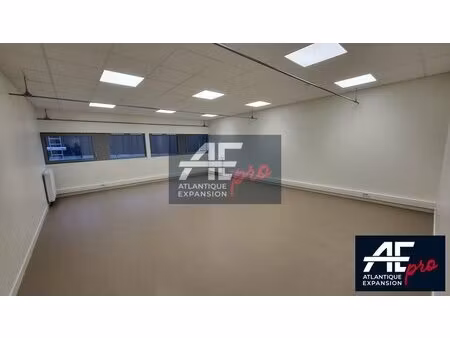 location local professionnel 43m² st nazaire 44600