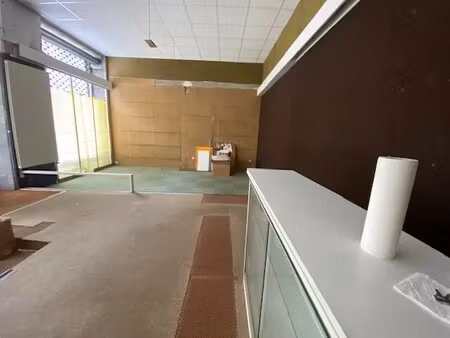 location commerce chambery 73000 100m²