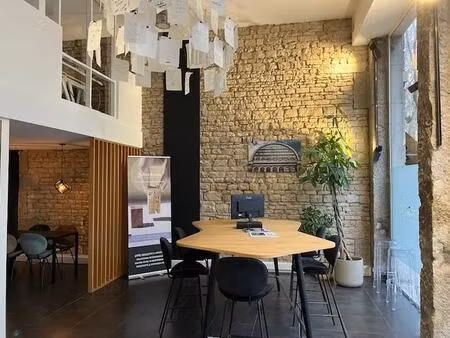 location commerce lyon 69003 215m²