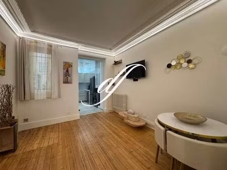 location commerce paris 75017 40m²
