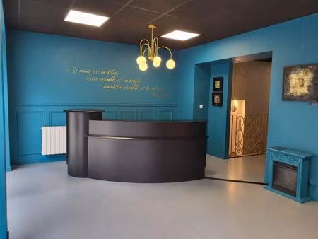 location commerce vannes 56000 160m²