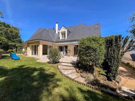 maison avrillé 11 pièces  6 chambres - bien exceptionnel  situé au golf d'avrillé