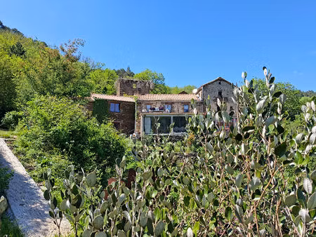 propriété au calme