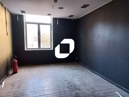 location commerce lille 59000 200m²