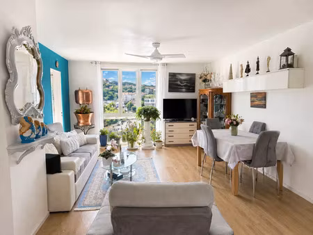 vente appartement 3 pièces 64m2 amélie-les-bains-palalda 66110 - 87000 € - surface privée