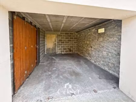 location garage box et parking à caen st-jean (14000) : à louer / 12m² caen st-jean