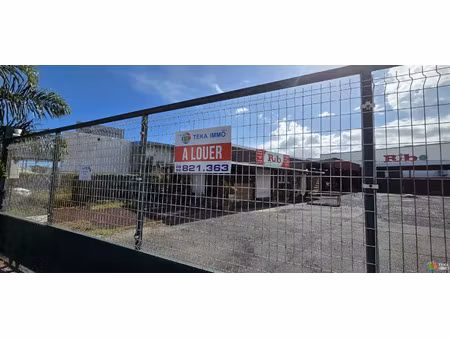 location commerce 1 pièce 100 m² à saint-louis (97450)