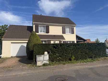 maison checy