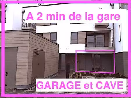 spacieux 1 chambre avec garage privé et grande cave