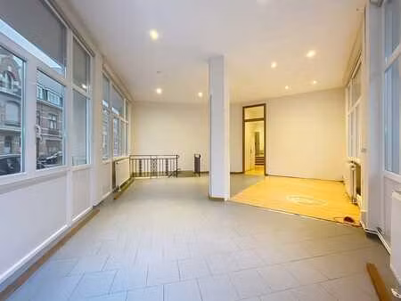 ancienne maison médical de 82m² à 185m² avec sous-sol