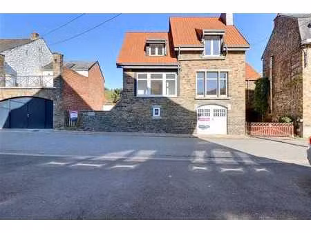 maison 2ch. (+1) au coeur du village de profondeville