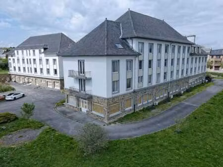 site de + de 4.000 m² sur 62 ares – potentiel exceptionnel