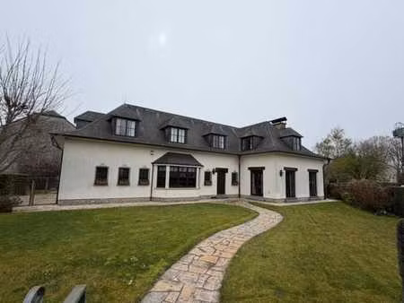 propriete d’exception au coeur de florenville