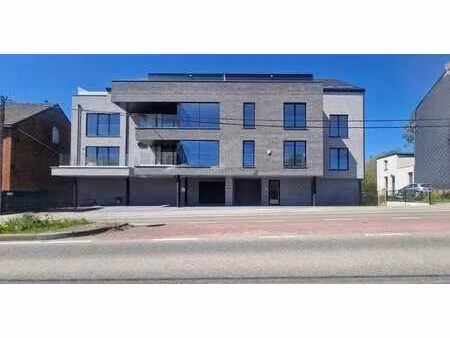 appartement 2 ch. à thuin avec terrasse et jardin