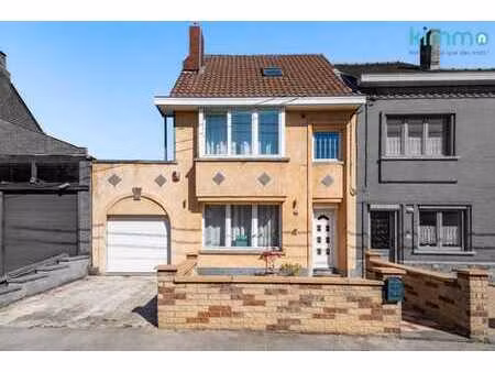 maison 4 chambres avec terasse  jardin et garage à roux