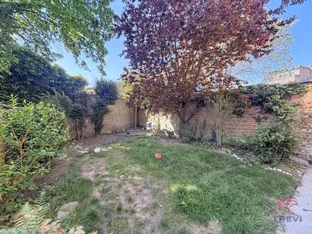 spacieux appartement 2 chambres avec jardin