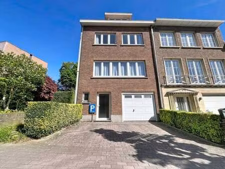 maison 4 ch avec jardin  garage et parking