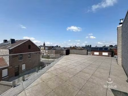 hermée 2.0 : penthouse 2 ch + terrasse + garage