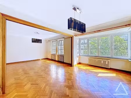 lumineux appartement de 110 m² avec balcon
