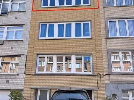 appt. 2 ch. remis à neuf. possibilité 3 ch. colocation