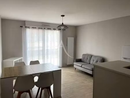 location appartement 2 pièces meublé à chalonnes-sur-loire (49290) : à louer 2 pièces meub