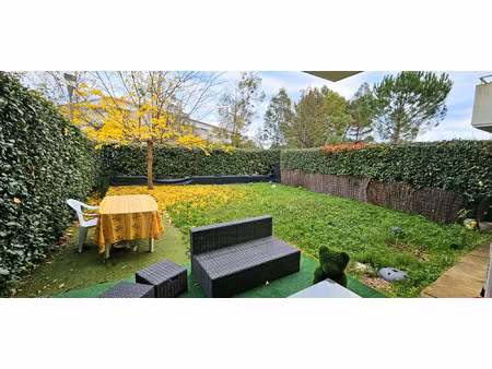 à vendre rdj t3 57m² avec parking en residence au luc